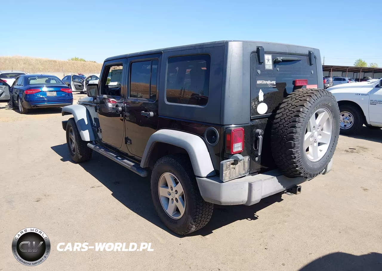 2008 Jeep Wrangler Unlimited X VIN:1J4GA39138L584889 - 3
