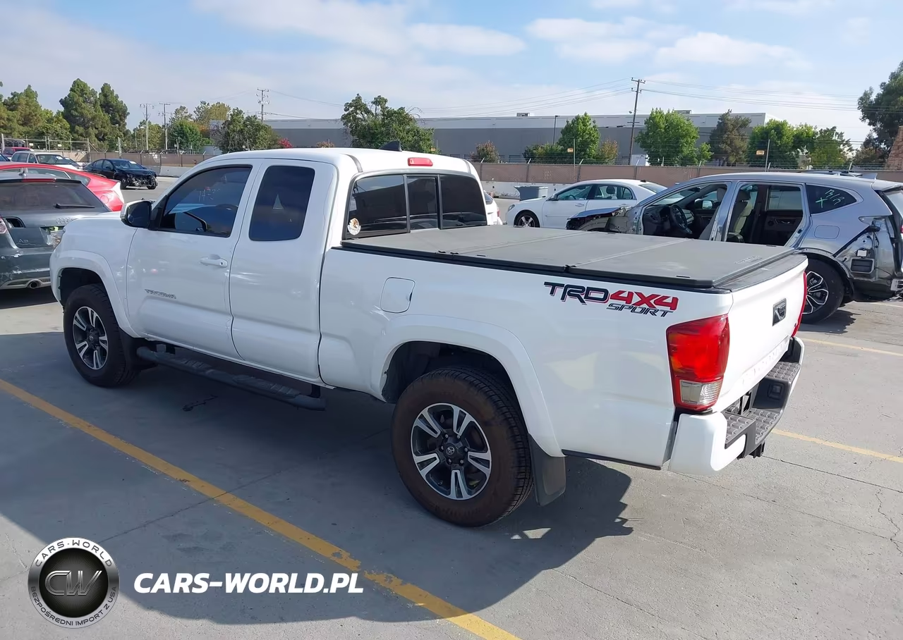 2017 Toyota Tacoma Trd Sport VIN:5TFSZ5AN1HX118468 - 3