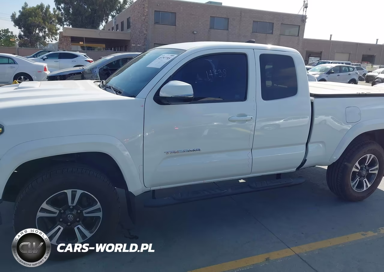 2017 Toyota Tacoma Trd Sport VIN:5TFSZ5AN1HX118468 - 6