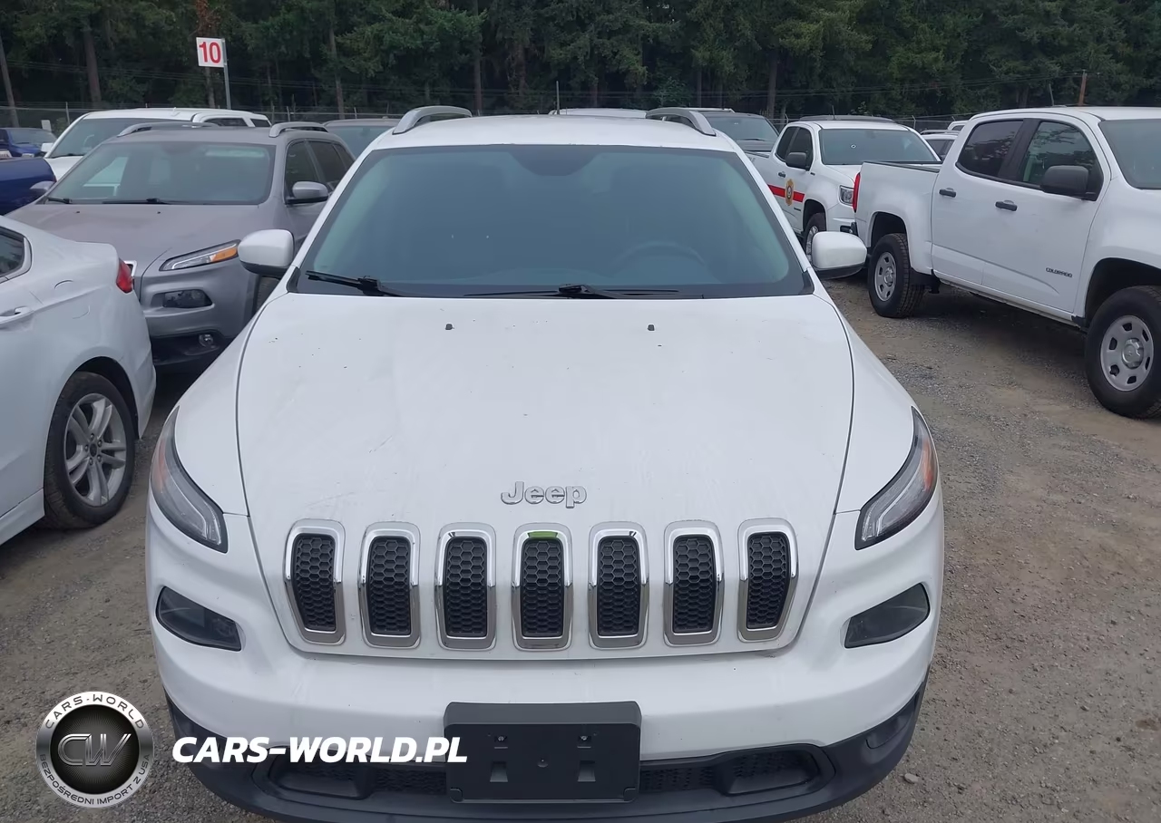 2018 Jeep Cherokee Latitude 4X4 VIN:1C4PJMCB9JD528663 - 12