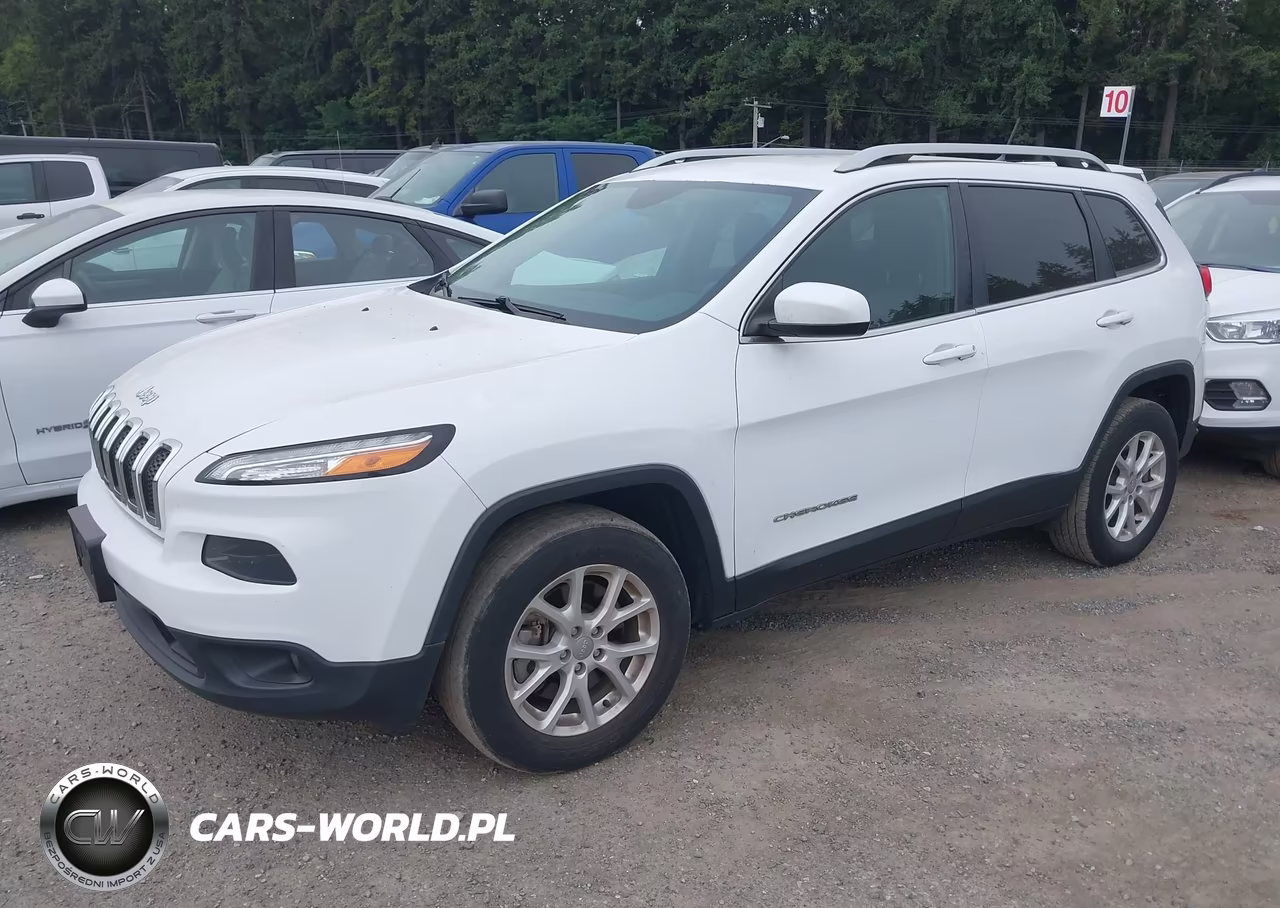 2018 Jeep Cherokee Latitude 4X4 VIN:1C4PJMCB9JD528663 - 2