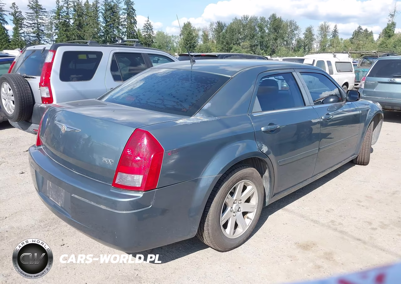 2006 Chrysler 300 VIN:2C3KA43R56H329308 - 4