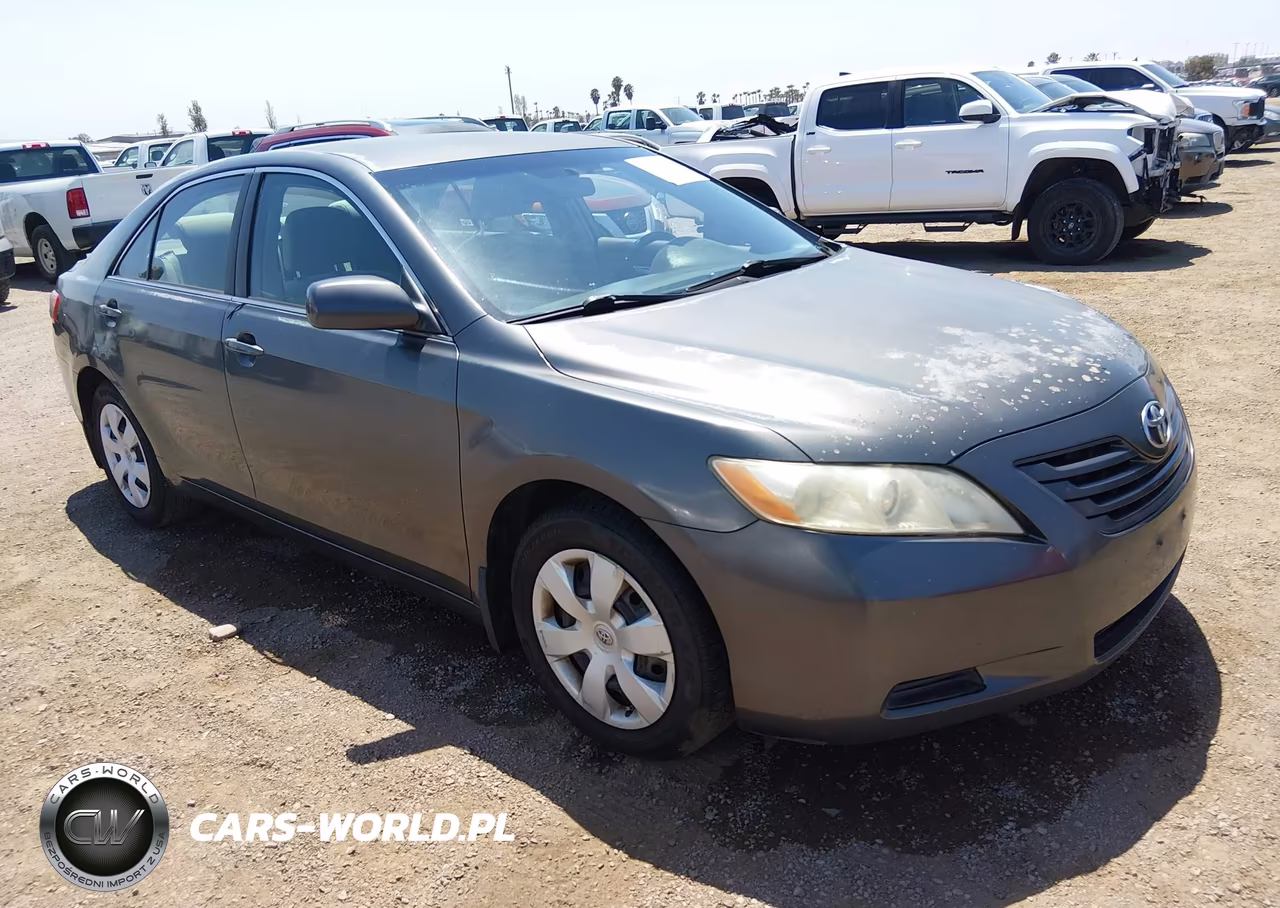 2009 Toyota Camry Le – zdjęcie 1 z 11