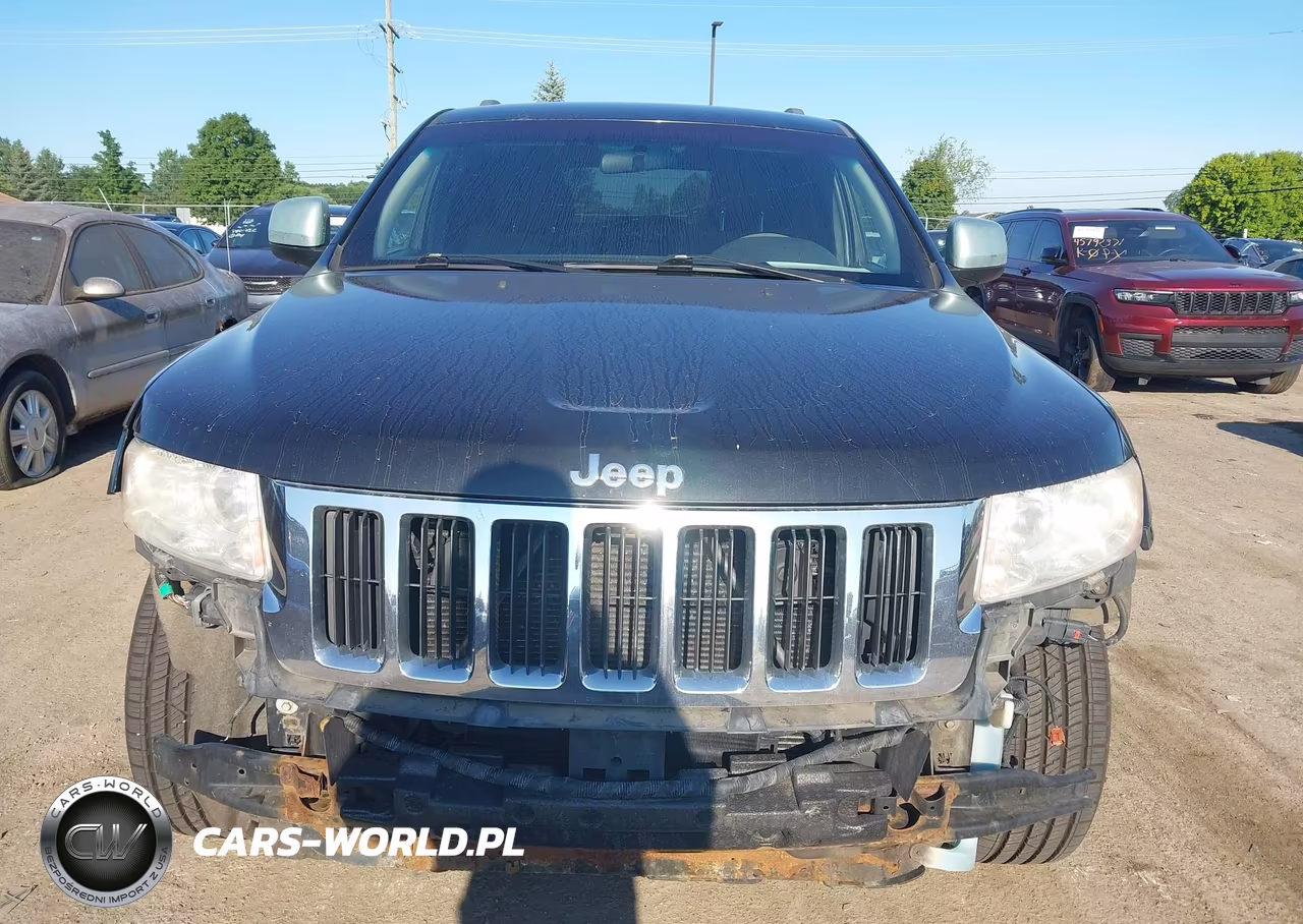 2011 Jeep Grand Cherokee Laredo VIN:1J4RR4GG0BC525627 - 12
