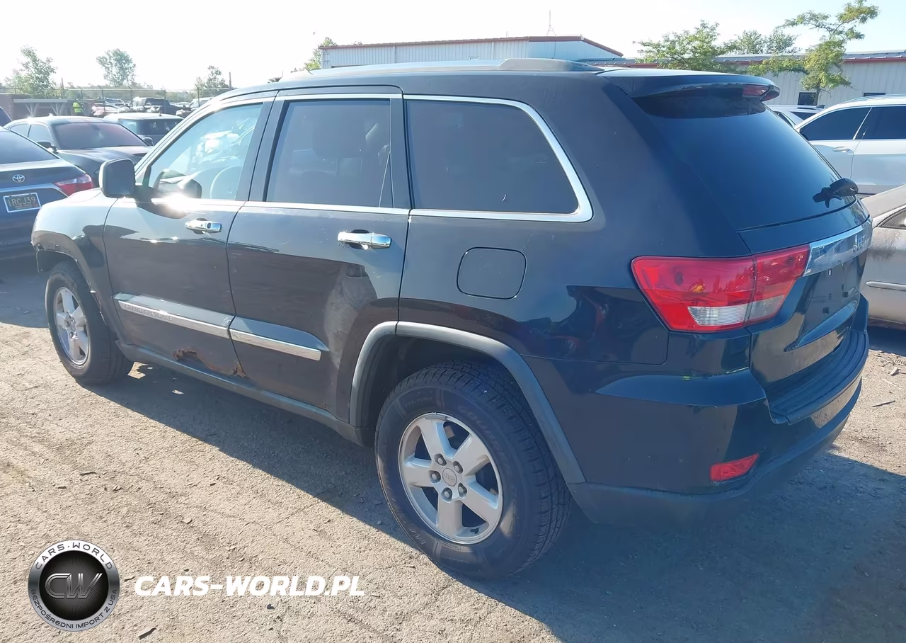 2011 Jeep Grand Cherokee Laredo VIN:1J4RR4GG0BC525627 - 3