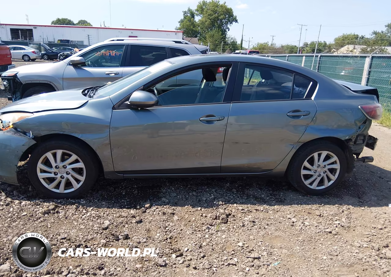 2012 Mazda Mazda3 I Touring VIN:JM1BL1V81C1575355 - 15