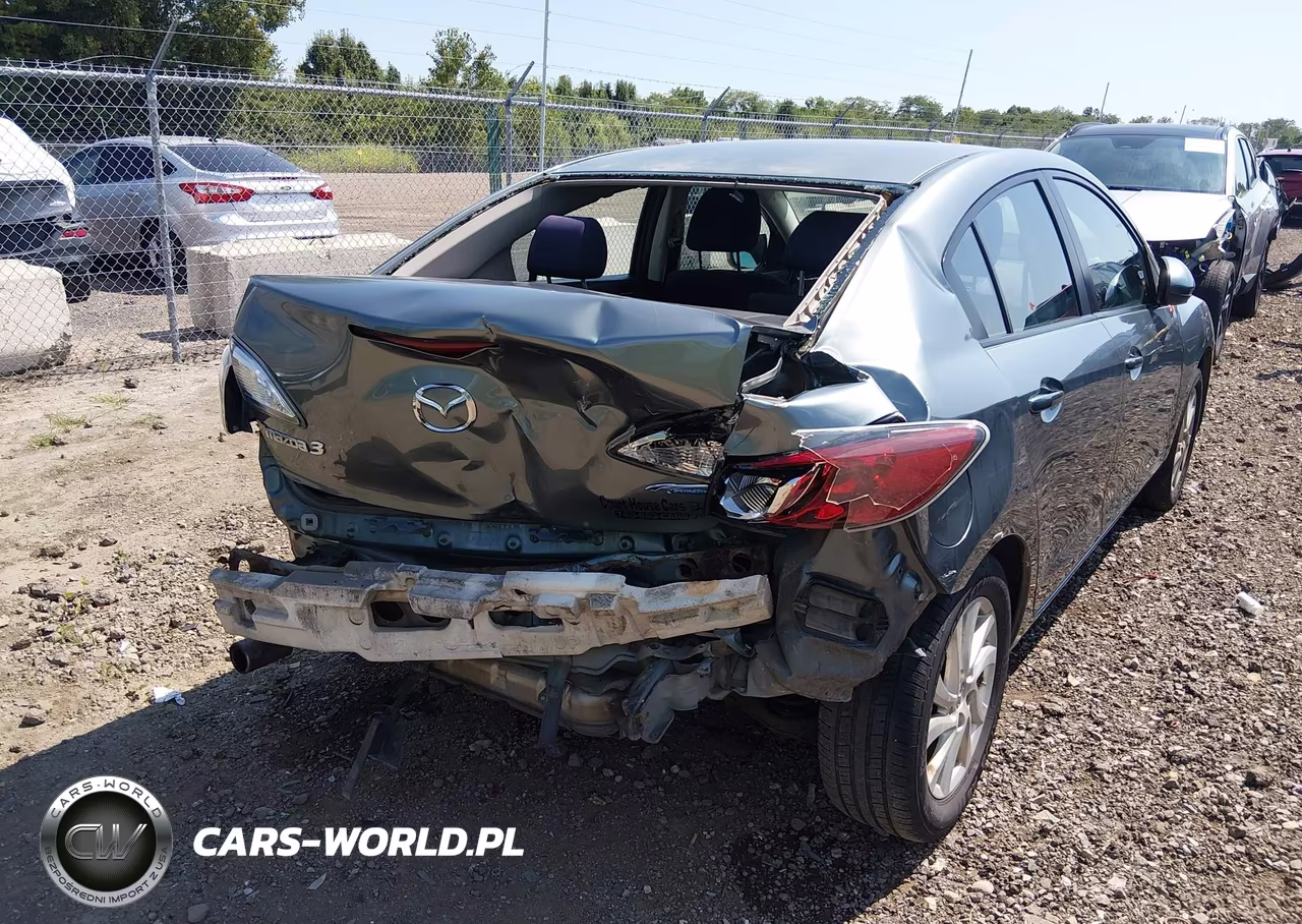 2012 Mazda Mazda3 I Touring VIN:JM1BL1V81C1575355 - 18