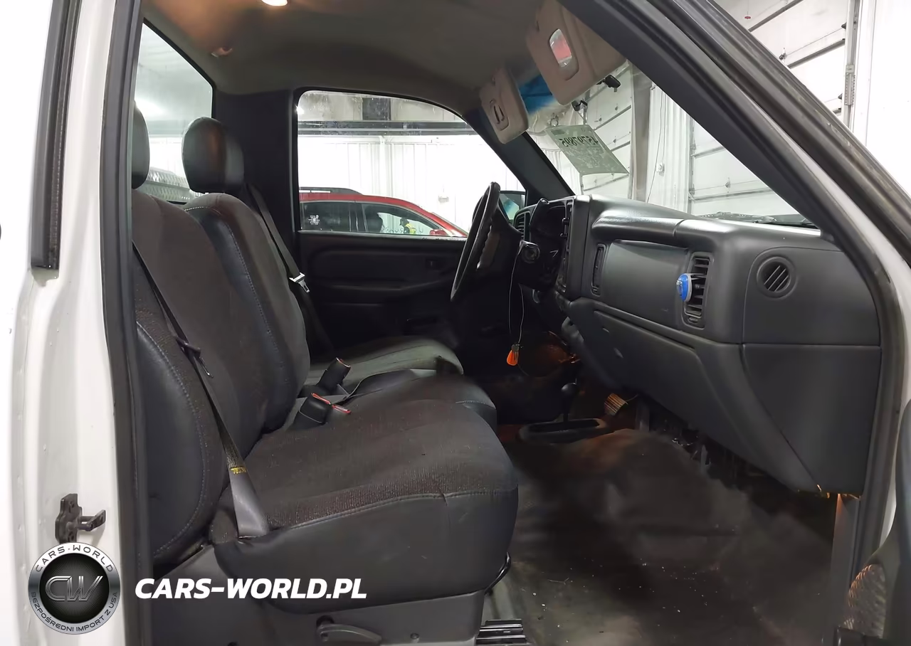 2000 Chevrolet Silverado 1500 VIN:1GCEK14V5YE358446 - 5