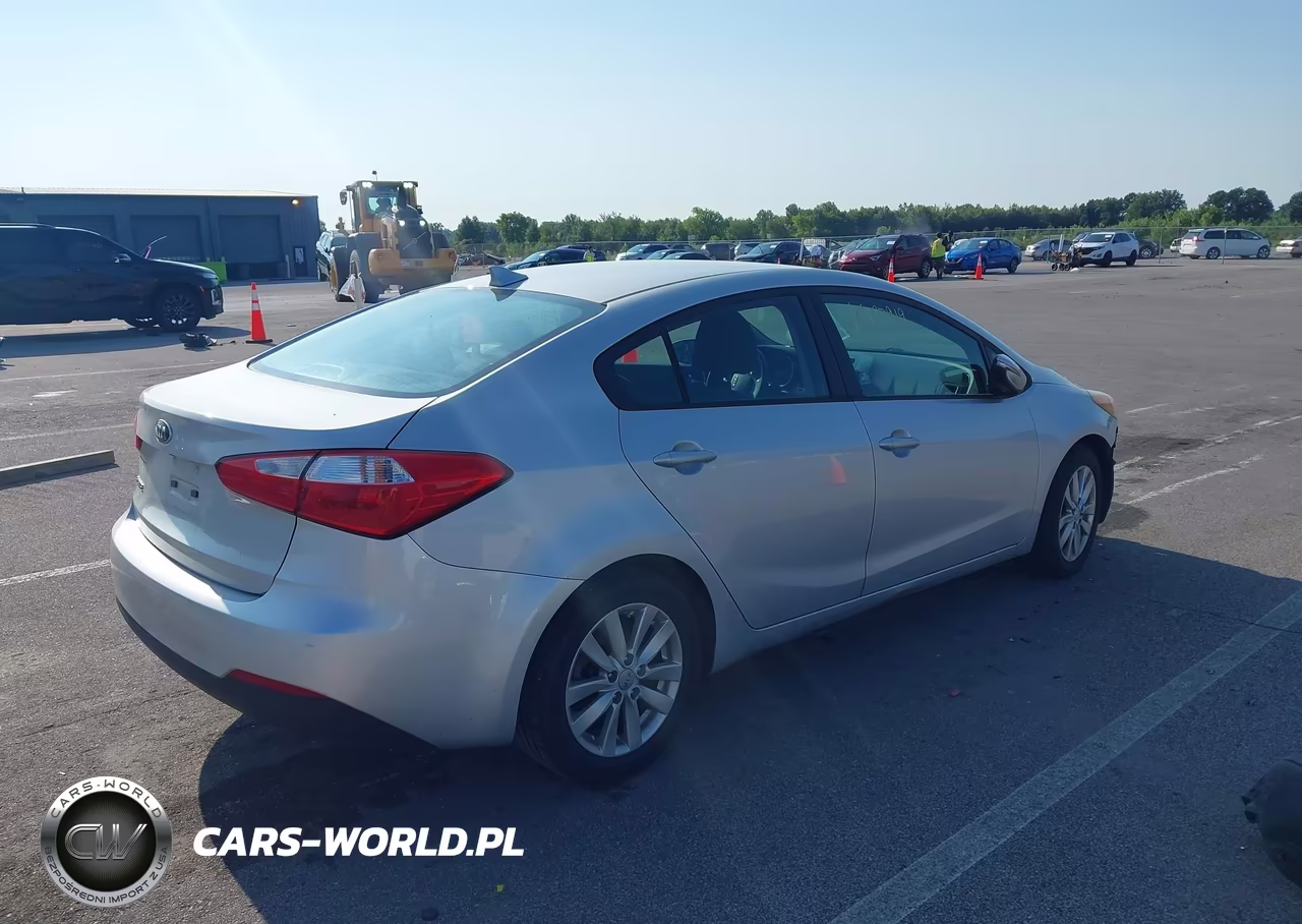 2016 Kia Forte Lx VIN:KNAFX4A69G5457433 - 4