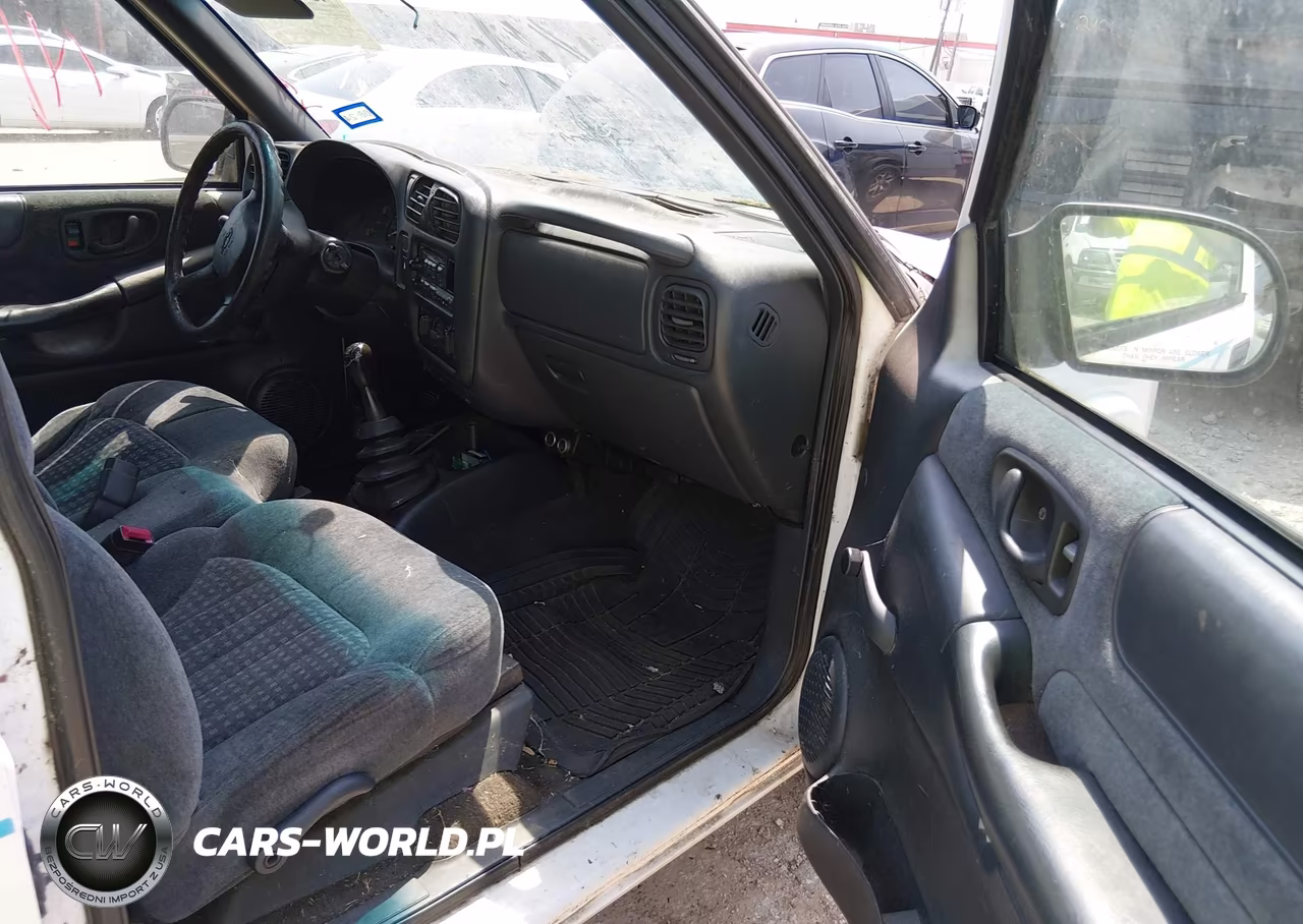 1999 Chevrolet S-10 Ls VIN:1GCCS194XX8144041 - 5