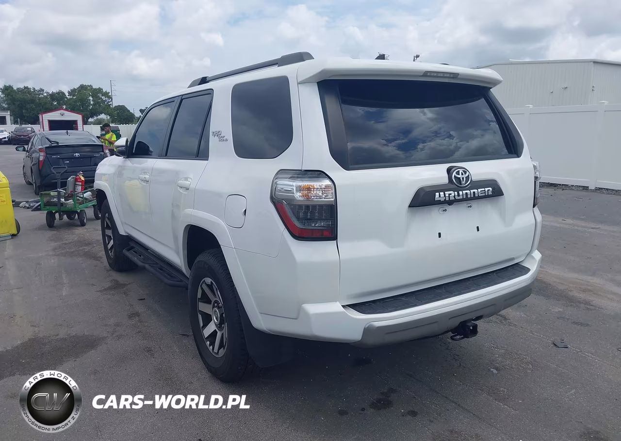 2024 Toyota 4Runner Trd Off Road Premium VIN:JTERU5JR4R6297690 - 3