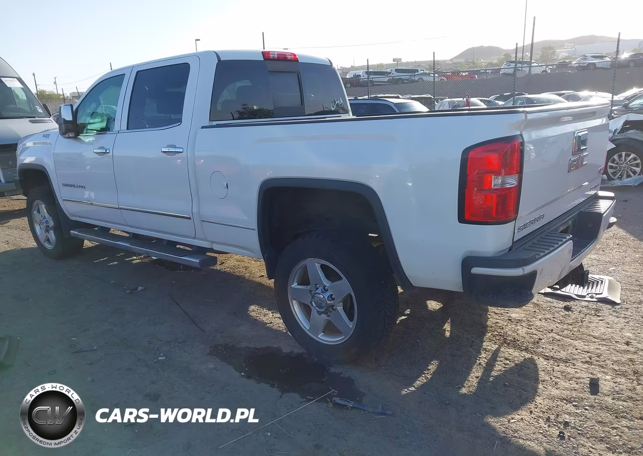 2015 GMC Sierra 2500Hd Denali VIN:1GT120E89FF135528 - 3