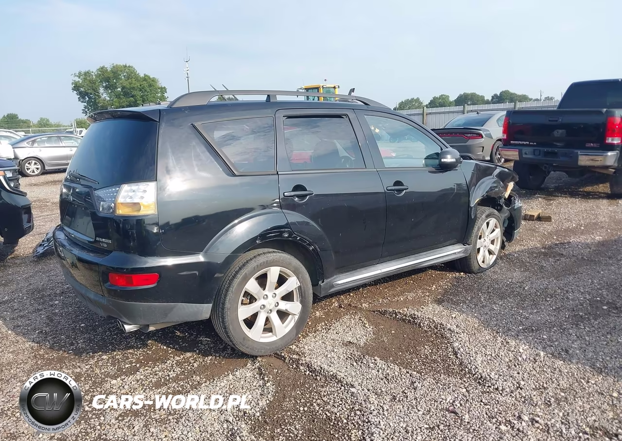 2010 Mitsubishi Outlander Xls VIN:JA4JS4AX9AZ003679 - 4