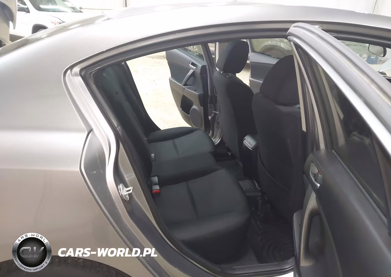 2010 Mazda Mazda3 I Touring VIN:JM1BL1SG3A1173586 - 8