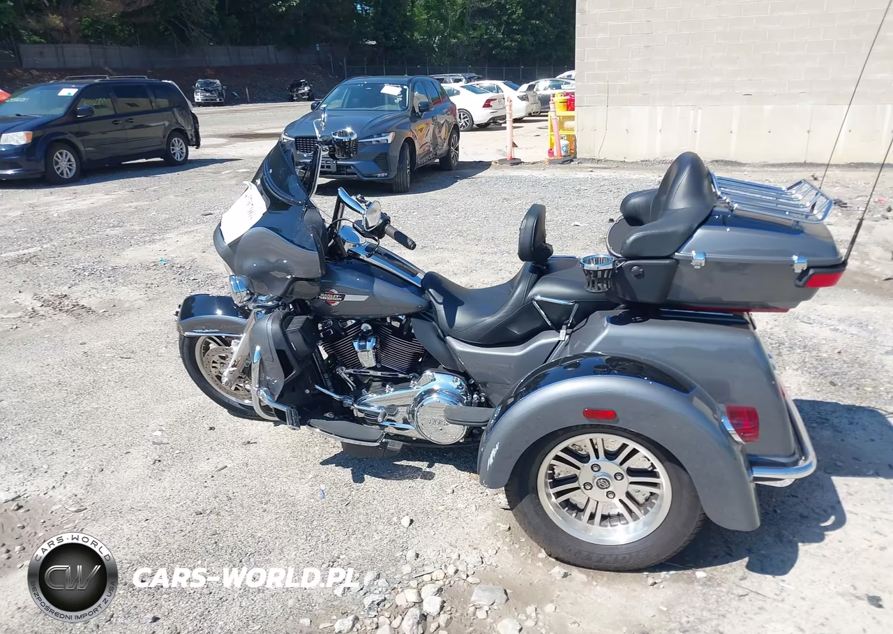 2022 Harley-Davidson Flhtcutg VIN:1HD1MAF13NB852304 - 13
