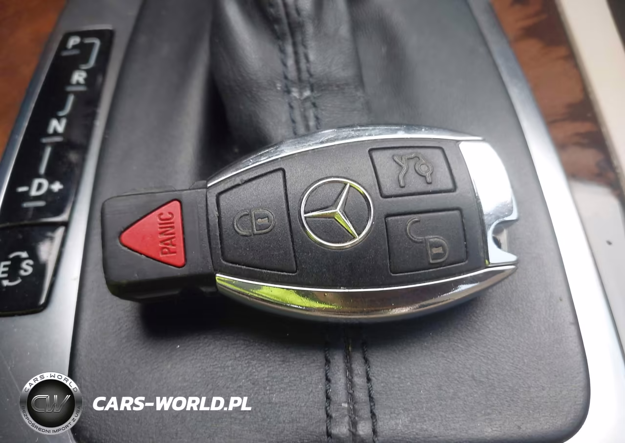 2013 Mercedes-Benz C 300 Sport 4Matic VIN:WDDGF8AB0DR284250 - 11