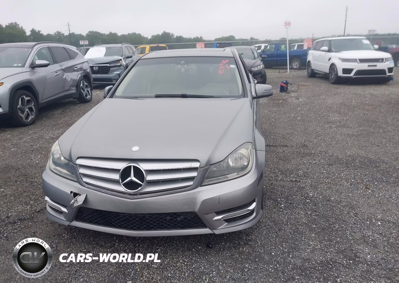 2013 Mercedes-Benz C 300 Sport 4Matic VIN:WDDGF8AB0DR284250 - 12