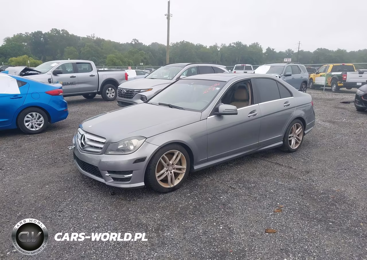 2013 Mercedes-Benz C 300 Sport 4Matic VIN:WDDGF8AB0DR284250 - 2