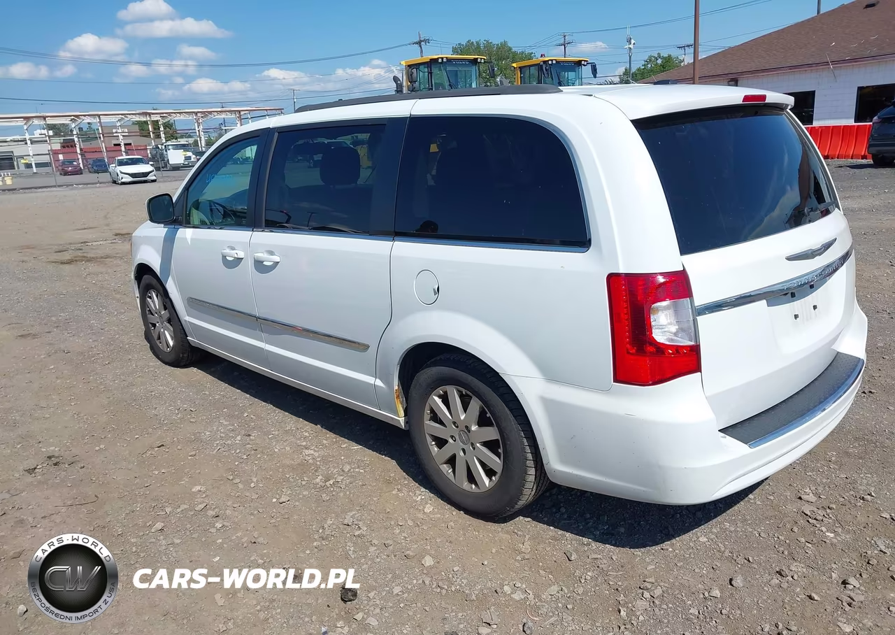 2016 Chrysler Town & Country Touring VIN:2C4RC1BGXGR222088 - 3