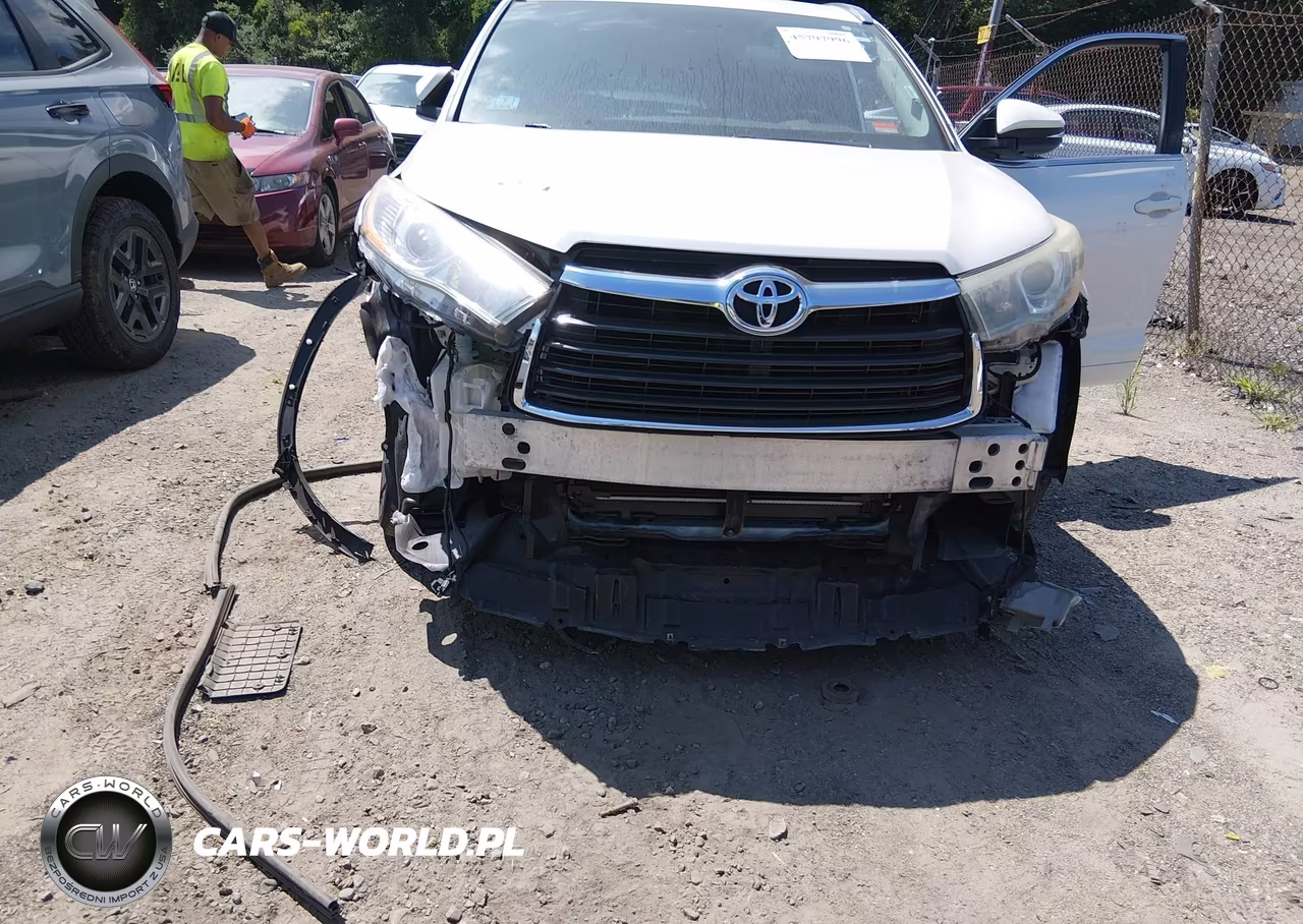 2015 Toyota Highlander Limited V6 VIN:5TDDKRFH1FS142683 - 6