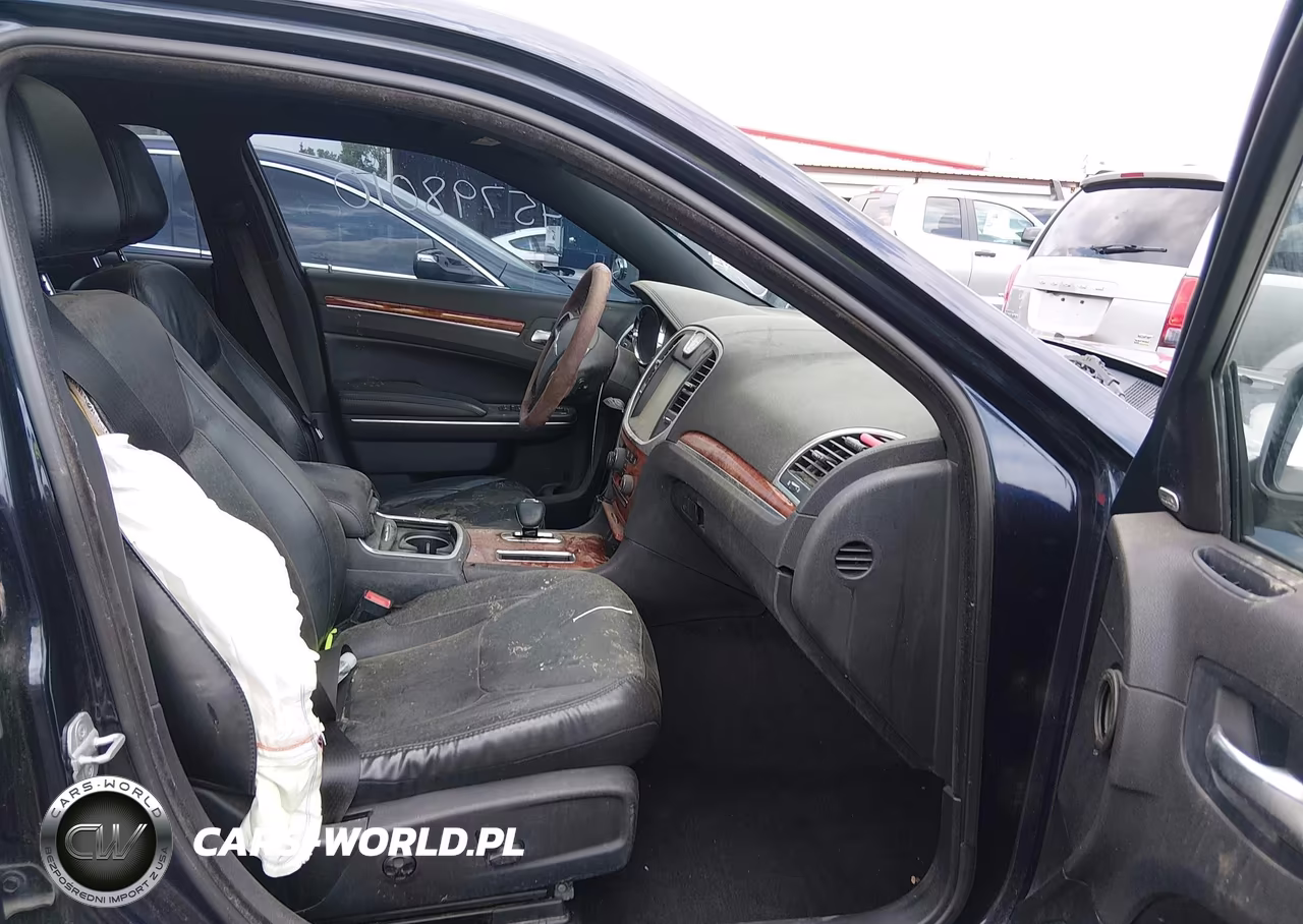 2012 Chrysler 300 Limited VIN:2C3CCACG1CH279188 - 5
