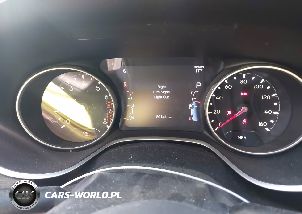 2018 Jeep Compass Altitude 4X4 VIN:3C4NJDBB6JT325698 - 7