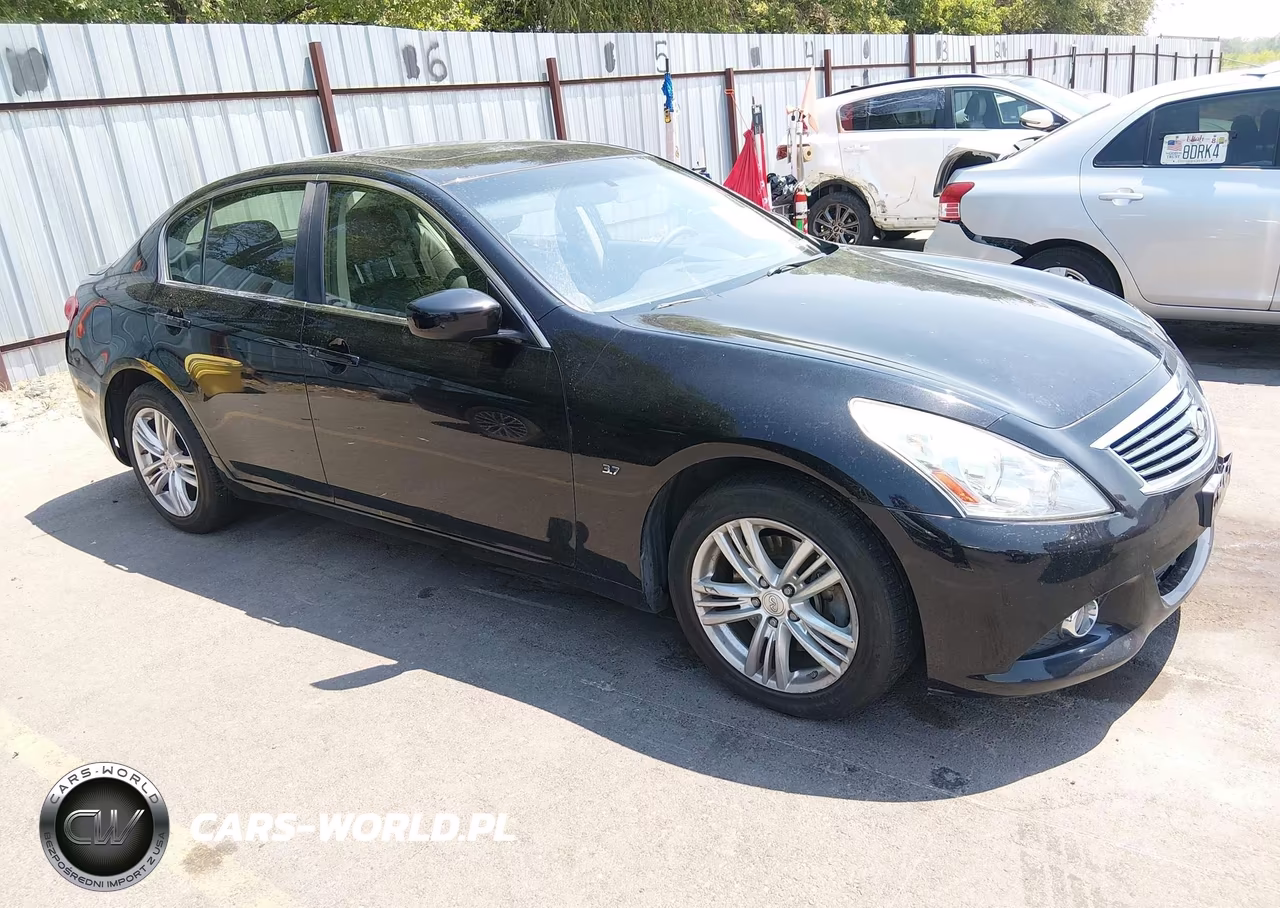 2015 Infiniti Q40