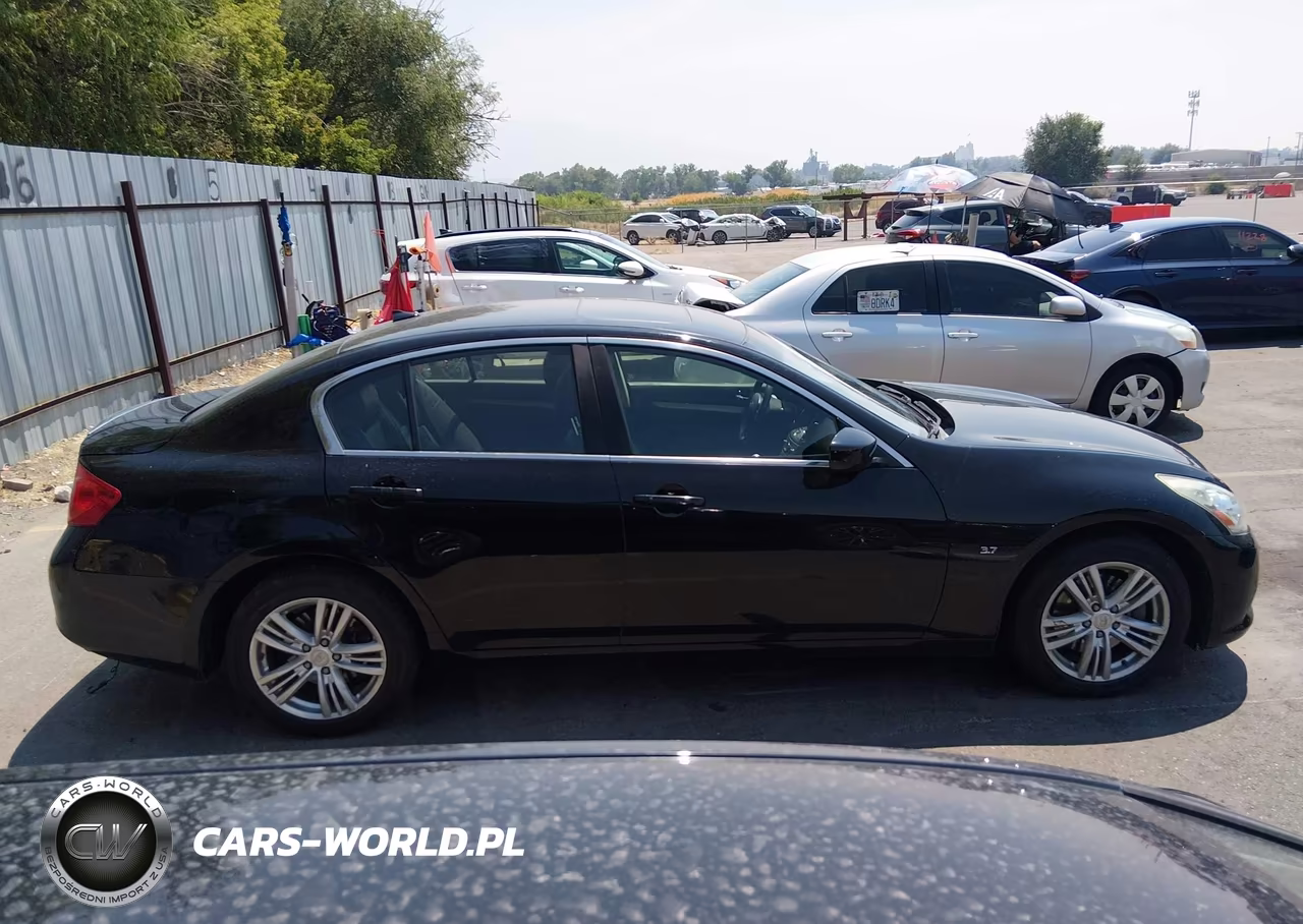 2015 Infiniti Q40 VIN:JN1CV6ARXFM524355 - 13