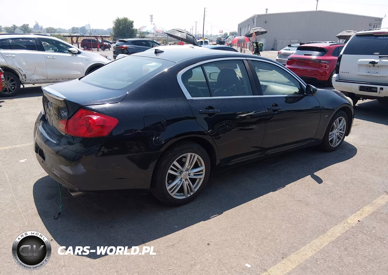 2015 Infiniti Q40 VIN:JN1CV6ARXFM524355 - 4