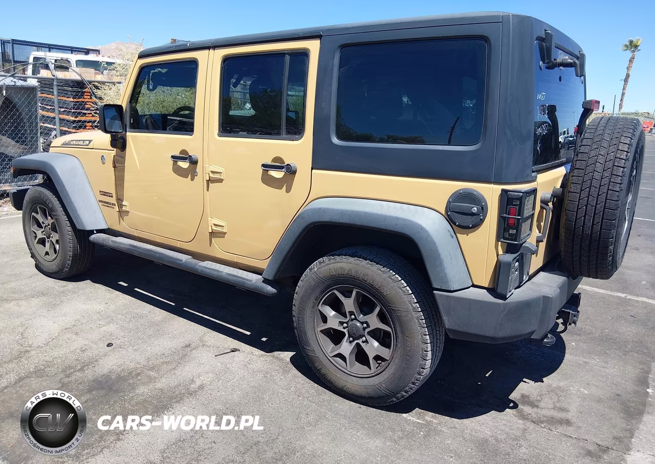 2014 Jeep Wrangler Unlimited Sport VIN:1C4BJWDG0EL242387 - 3