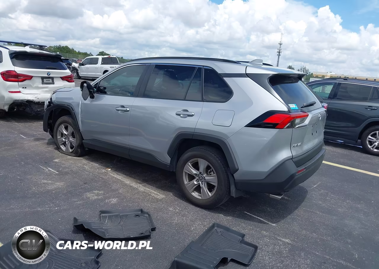 2025 Toyota Rav4 Xle VIN:2T3W1RFV1SC343558 - 3