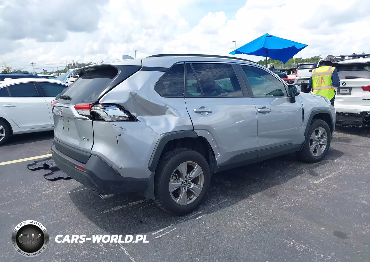 2025 Toyota Rav4 Xle VIN:2T3W1RFV1SC343558 - 4