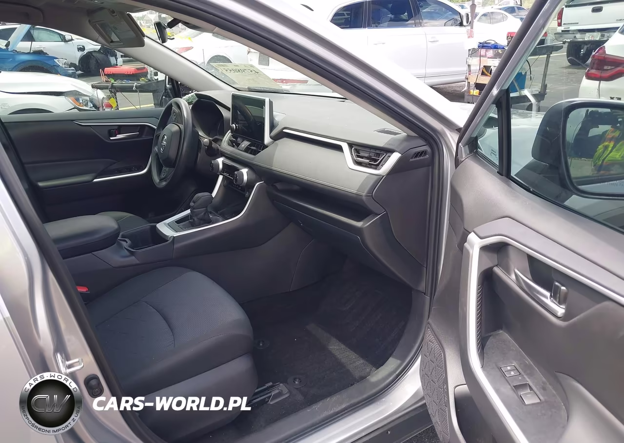 2025 Toyota Rav4 Xle VIN:2T3W1RFV1SC343558 - 5