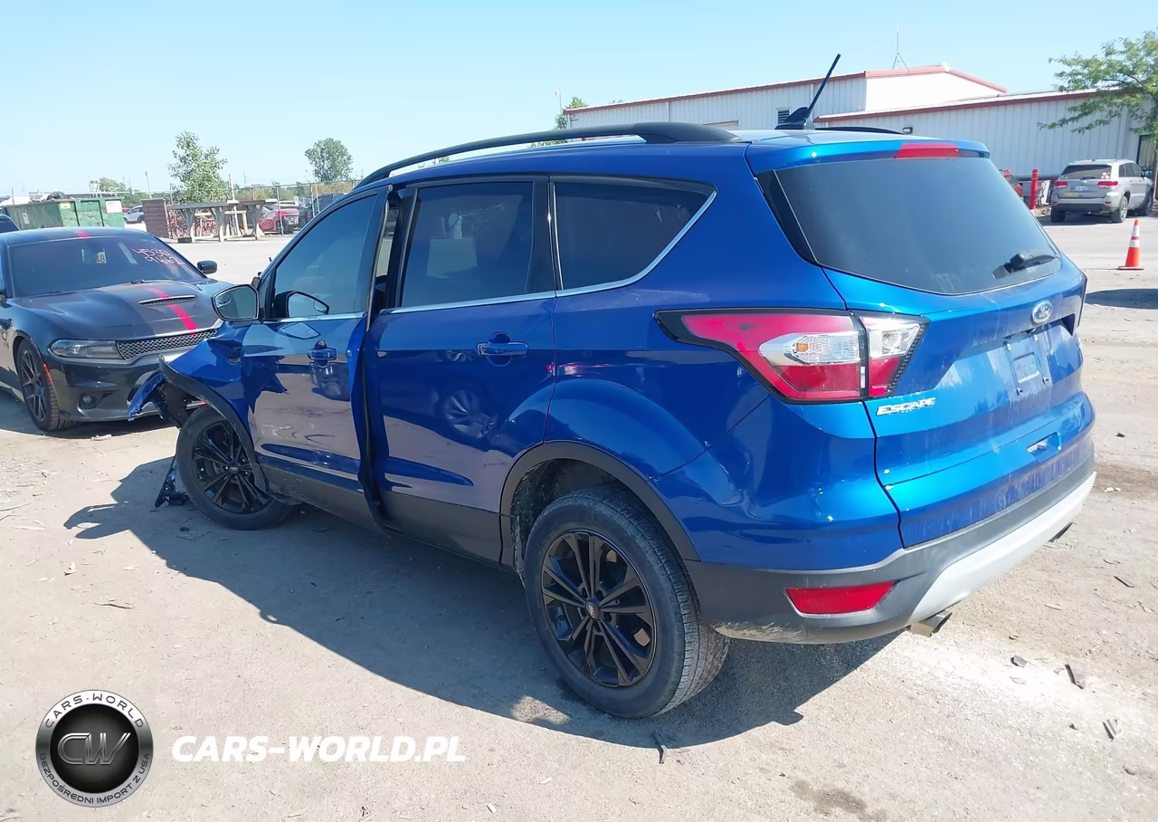 2018 Ford Escape Se VIN:1FMCU0GD5JUA82355 - 3
