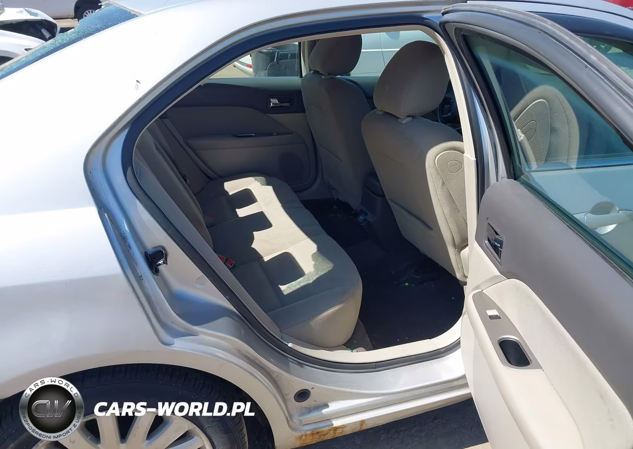 2010 Ford Fusion Hybrid VIN:3FADP0L36AR282896 - 8