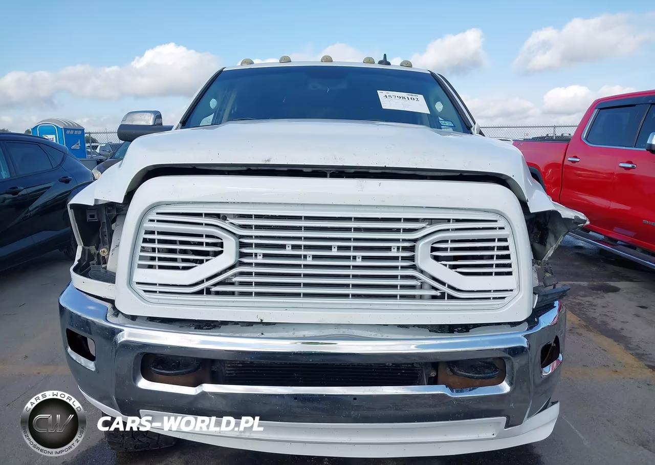 2015 Ram 2500 Laramie VIN:3C6UR5KL5FG530276 - 13