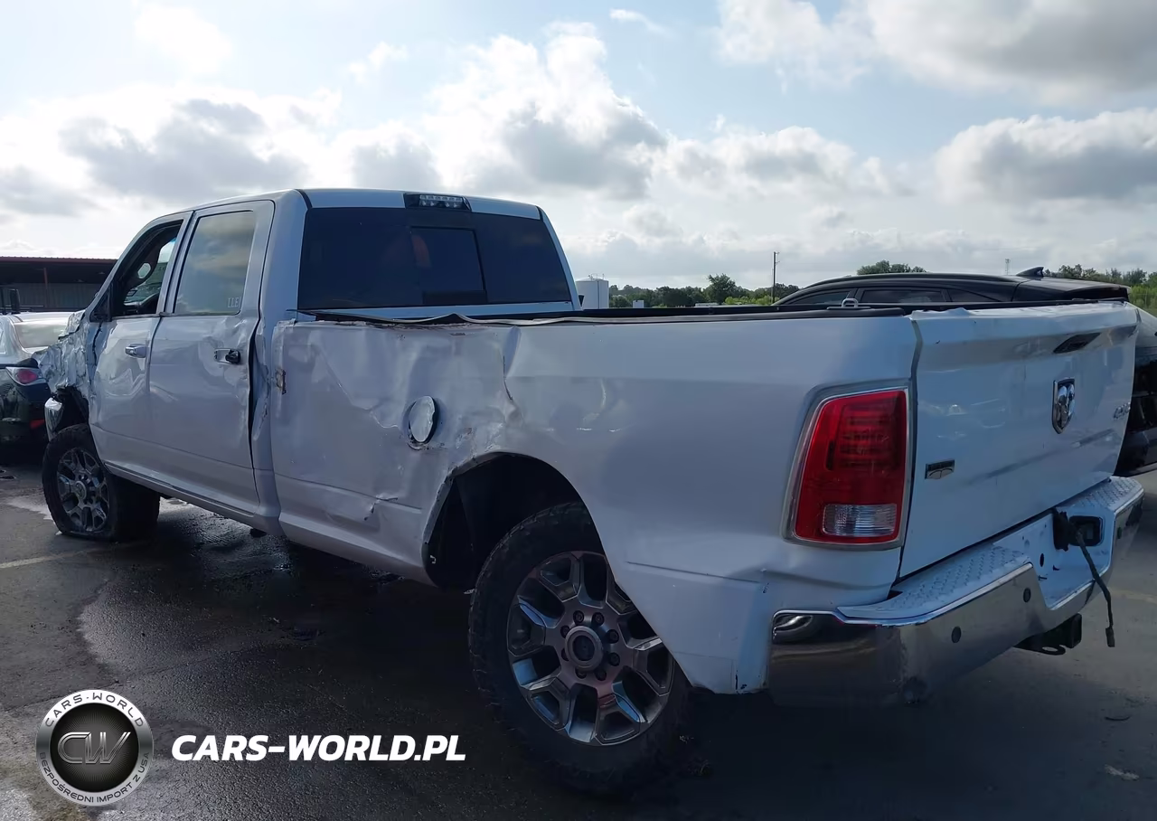 2015 Ram 2500 Laramie VIN:3C6UR5KL5FG530276 - 19