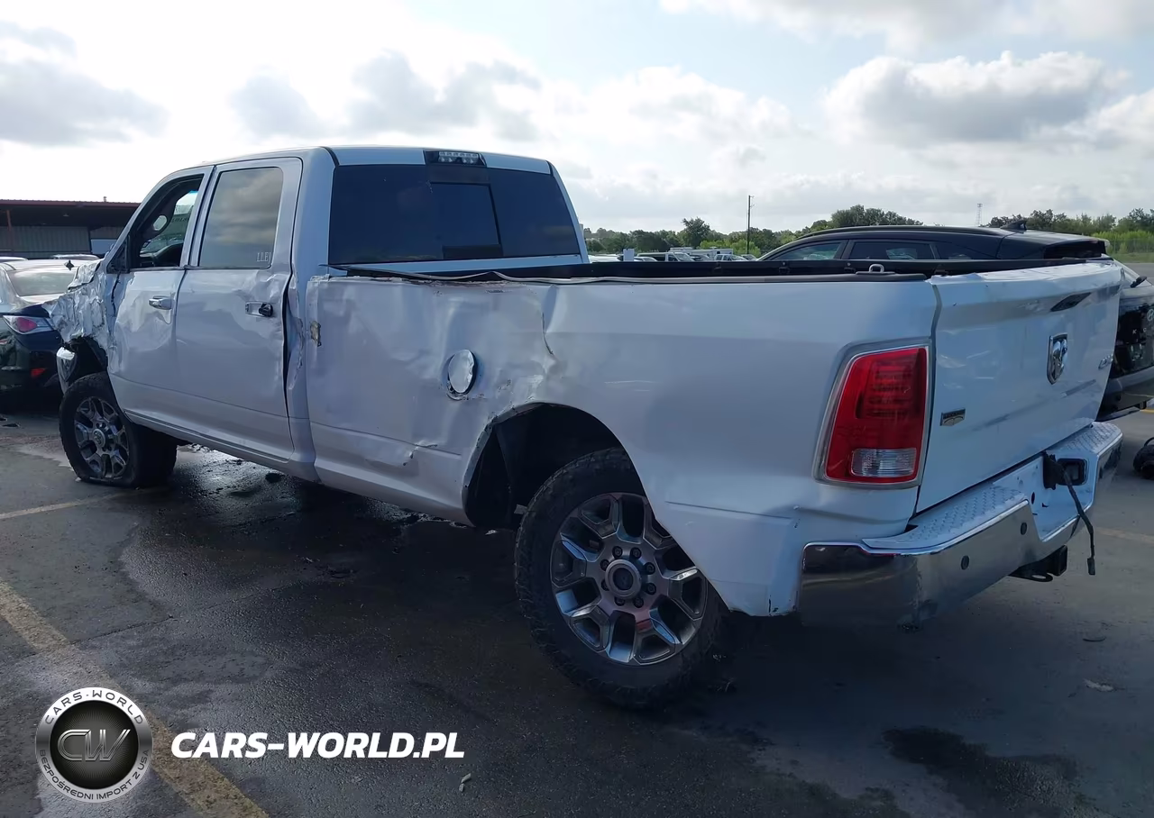 2015 Ram 2500 Laramie VIN:3C6UR5KL5FG530276 - 3