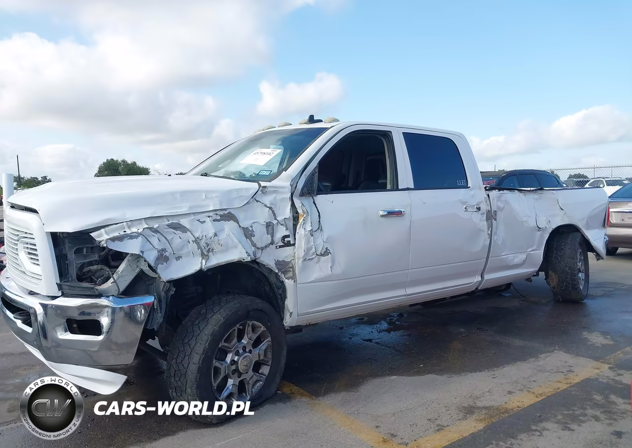 2015 Ram 2500 Laramie VIN:3C6UR5KL5FG530276 - 6