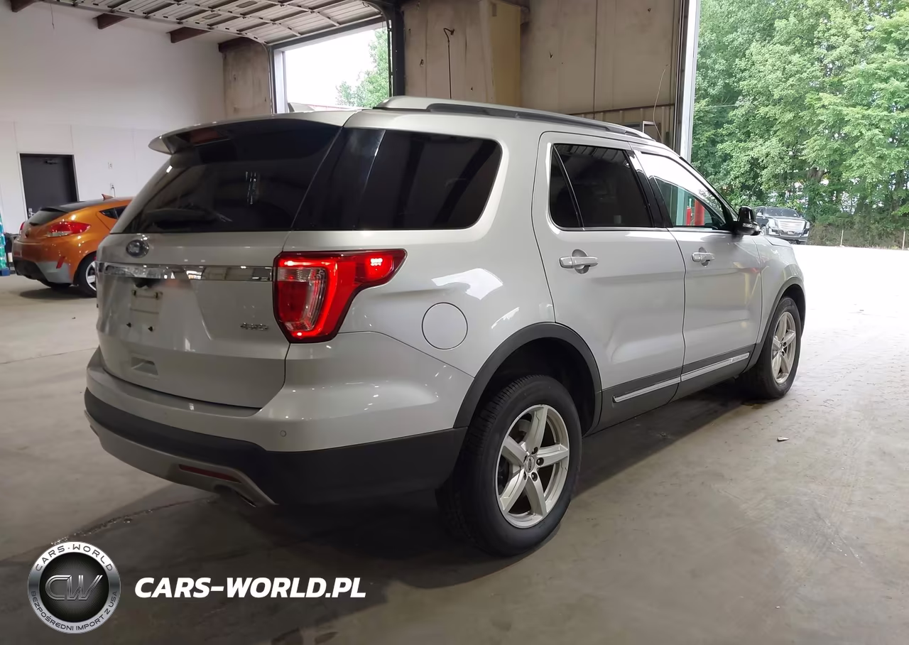 2016 Ford Explorer Xlt VIN:1FM5K8D84GGA94637 - 4