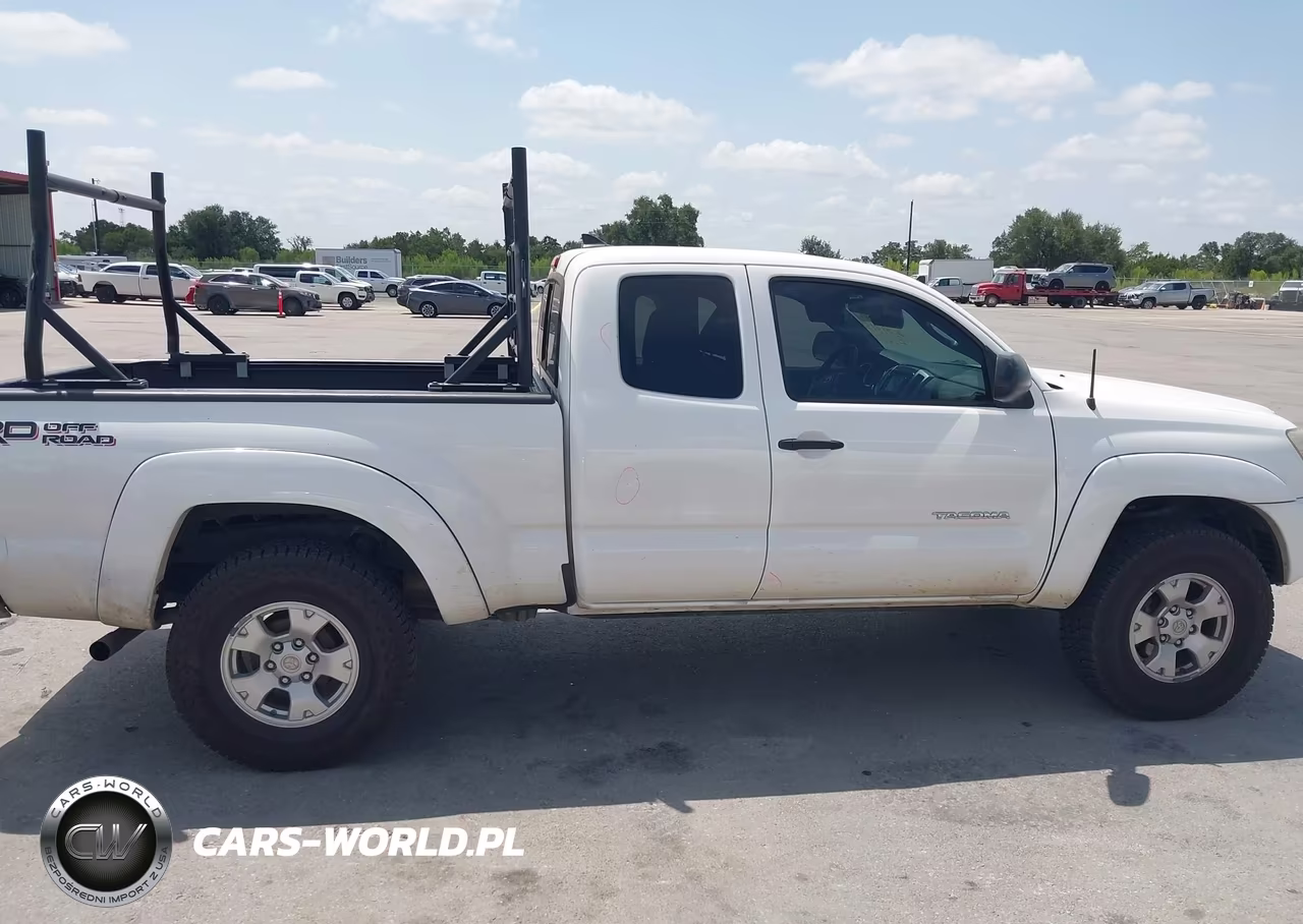 2015 Toyota Tacoma Prerunner V6 VIN:5TFTU4GN5FX075271 - 13