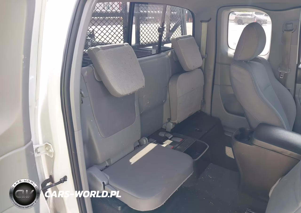 2015 Toyota Tacoma Prerunner V6 VIN:5TFTU4GN5FX075271 - 8