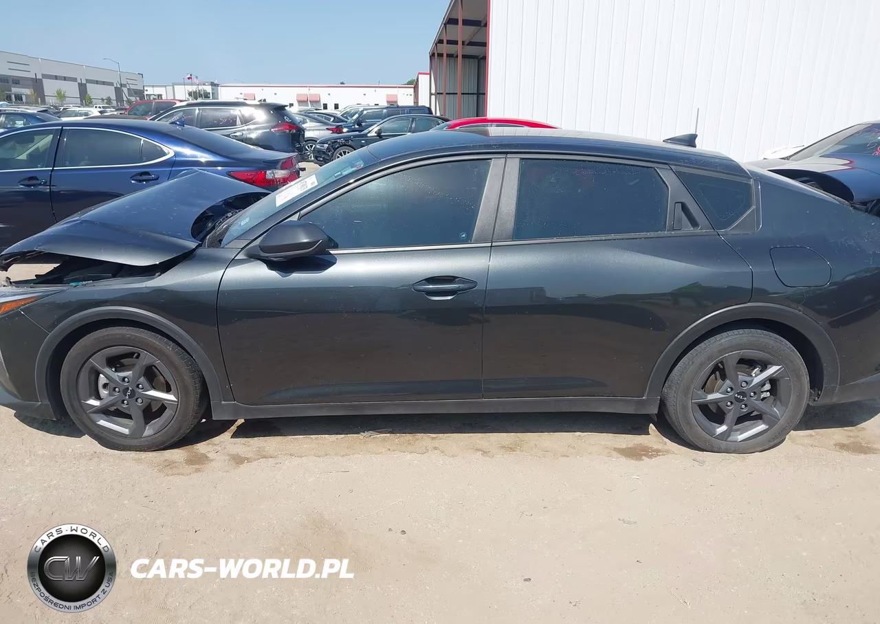 2025 Kia K4 Lxs VIN:3KPFT4DE3SE084727 - 14