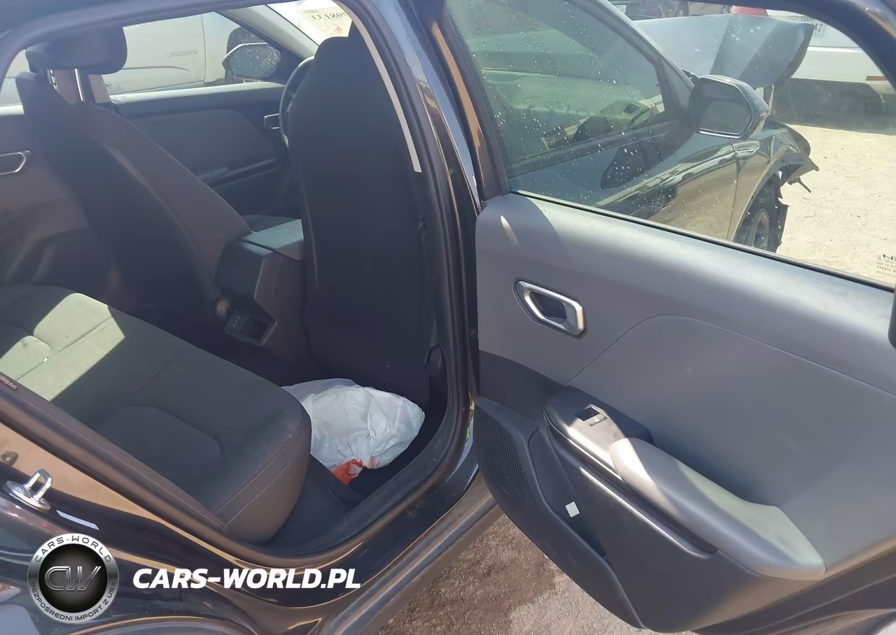 2025 Kia K4 Lxs VIN:3KPFT4DE3SE084727 - 8