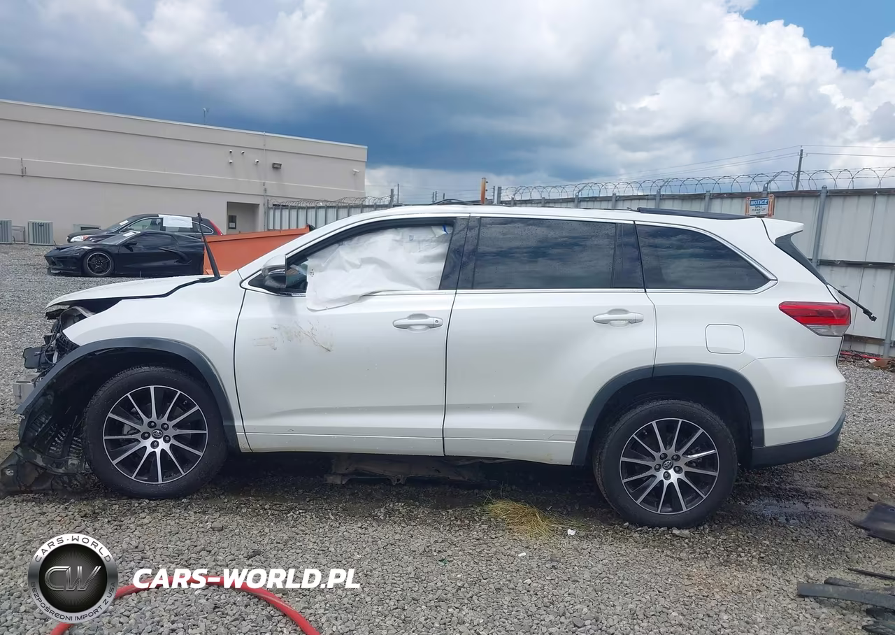 2017 Toyota Highlander Se VIN:5TDKZRFH5HS517349 - 14