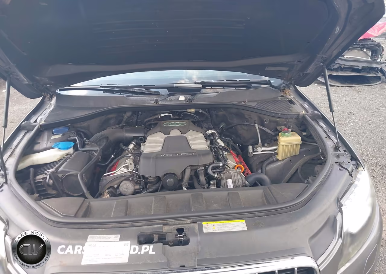 2011 Audi Q7 3.0T Premium VIN:WA1LGAFE5BD009803 - 10