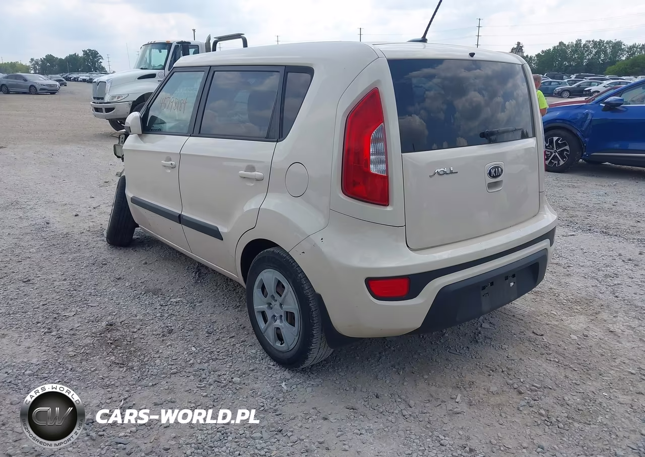 2013 Kia Soul VIN:KNDJT2A55D7759905 - 3