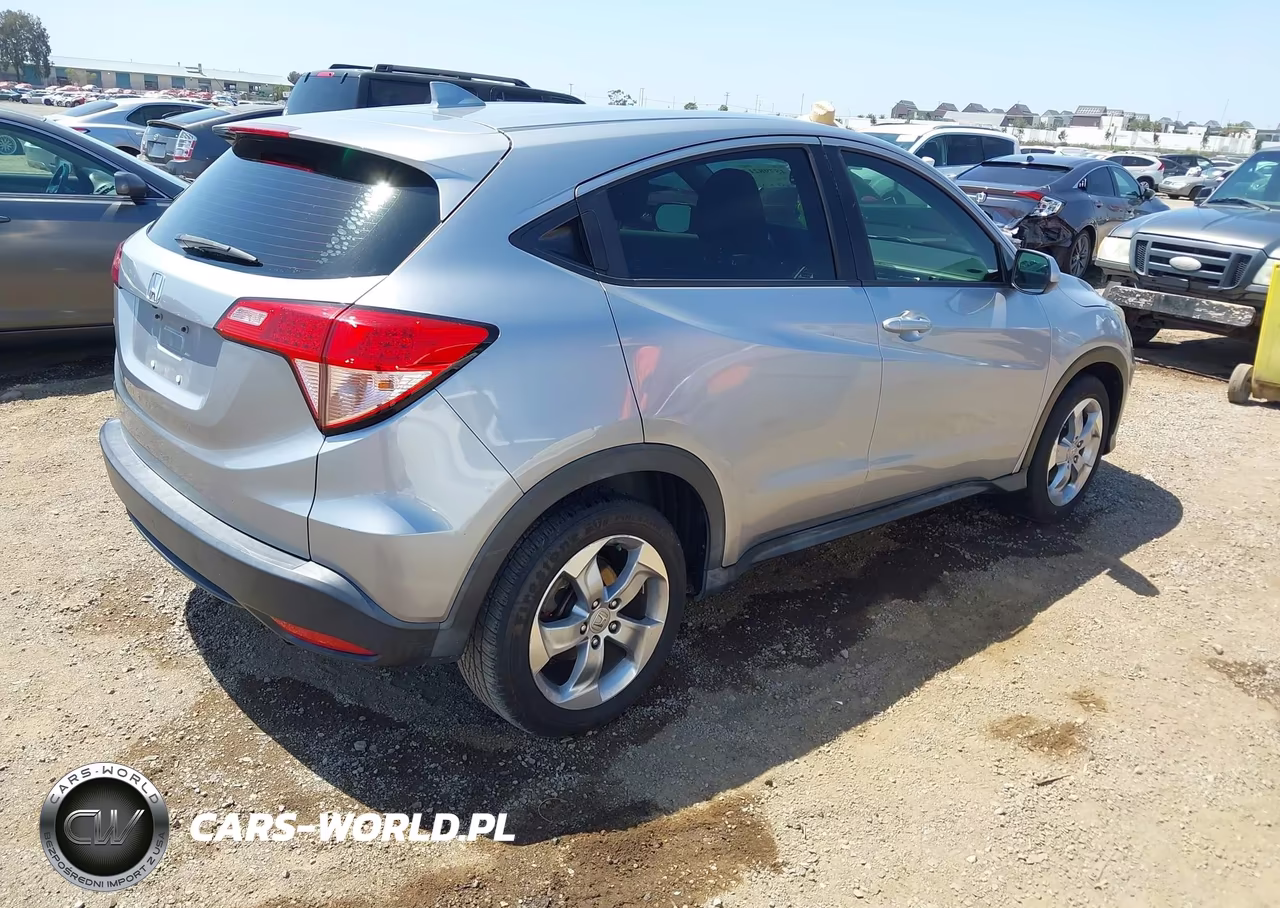 2017 Honda Hr-V Lx VIN:3CZRU5H36HG702963 - 4