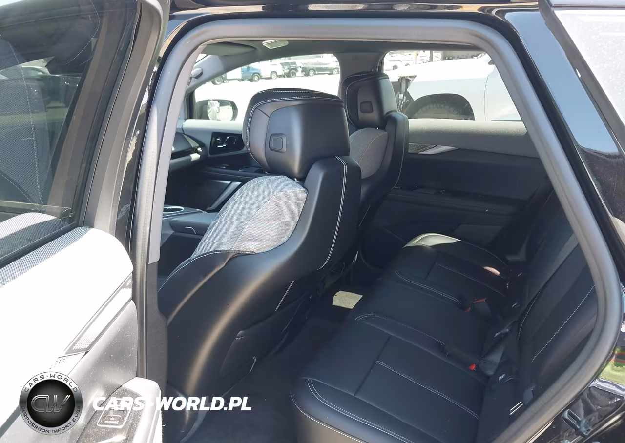 2025 Cadillac Optiq Sport 1 Awd VIN:3GYK3EMR3SS188833 - 8