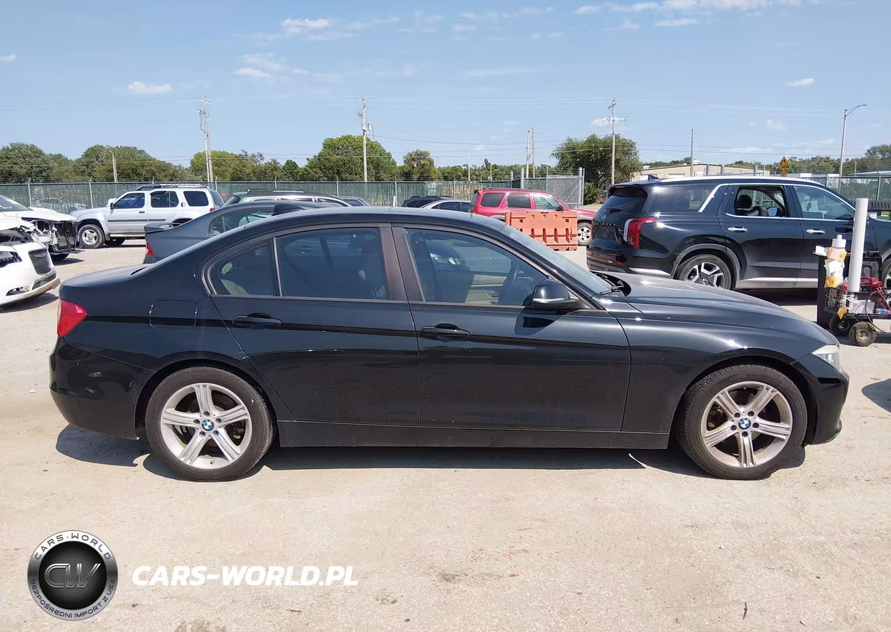 2013 BMW 328I xDrive VIN:WBA3B3C52DF538182 - 13